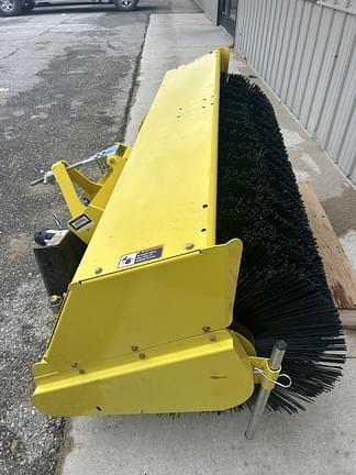 Image of John Deere 60" Broom equipment image 3