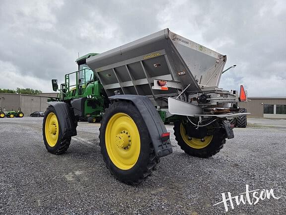 Image of John Deere 600R equipment image 2