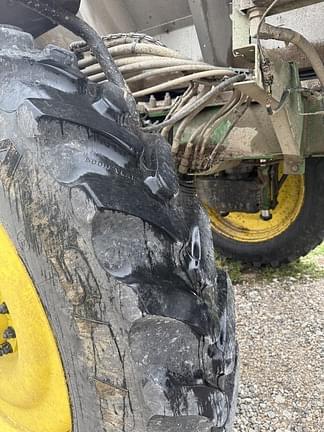 Image of John Deere 600R equipment image 4