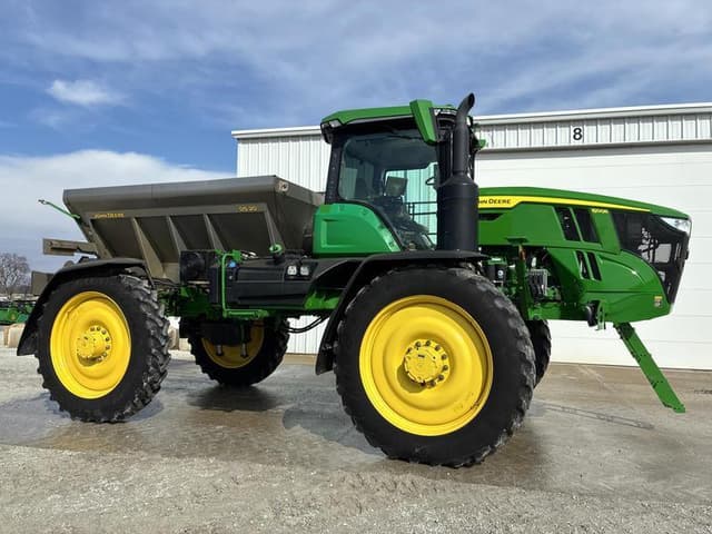 Image of John Deere 600R equipment image 2