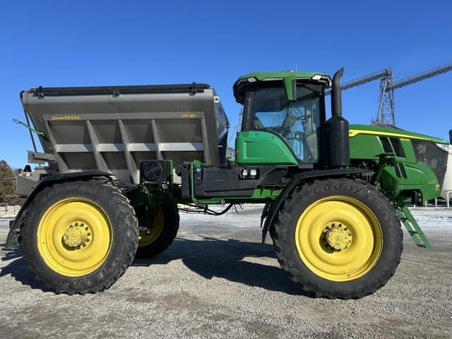 Image of John Deere 600R equipment image 3