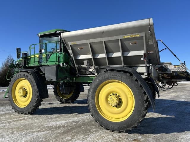 Image of John Deere 600R equipment image 4