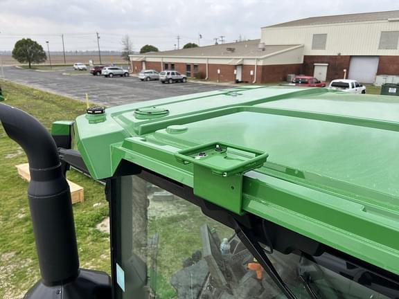 Image of John Deere 600R equipment image 3