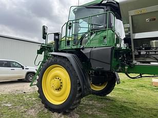 Main image John Deere 600R 8