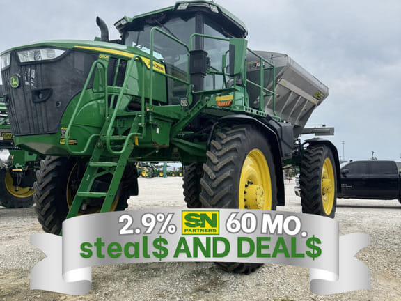 2022 John Deere 600R Equipment Image0