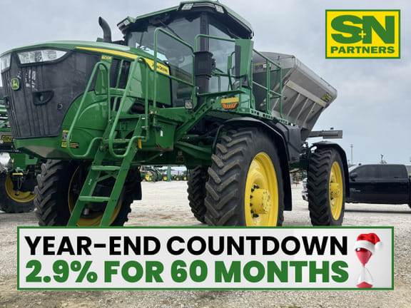 2022 John Deere 600R Equipment Image0