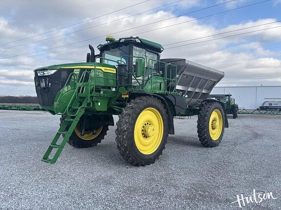 Image of John Deere 600R equipment image 1