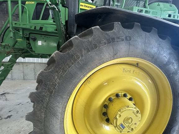 Image of John Deere 600R equipment image 1
