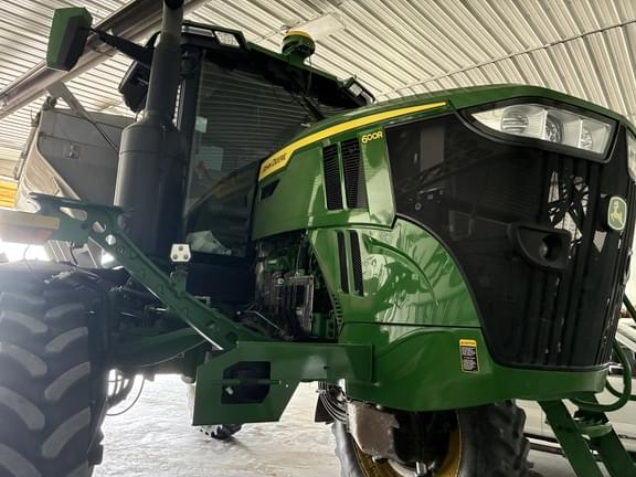 Image of John Deere 600R equipment image 2