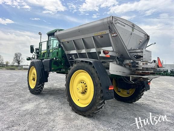 Image of John Deere 600R equipment image 4
