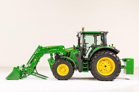 Image of John Deere 600R equipment image 4