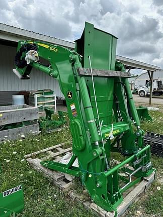 Image of John Deere 600R Image 0