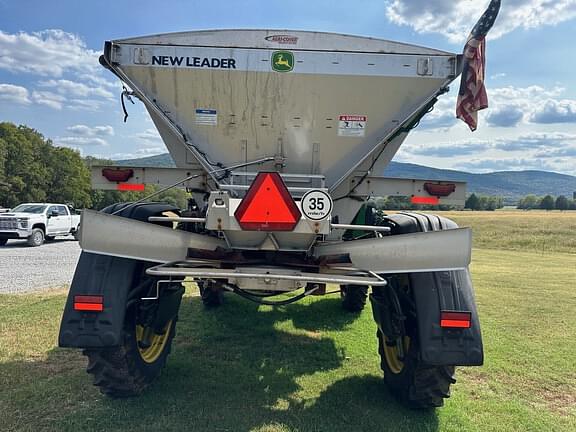 Image of John Deere 600R equipment image 3