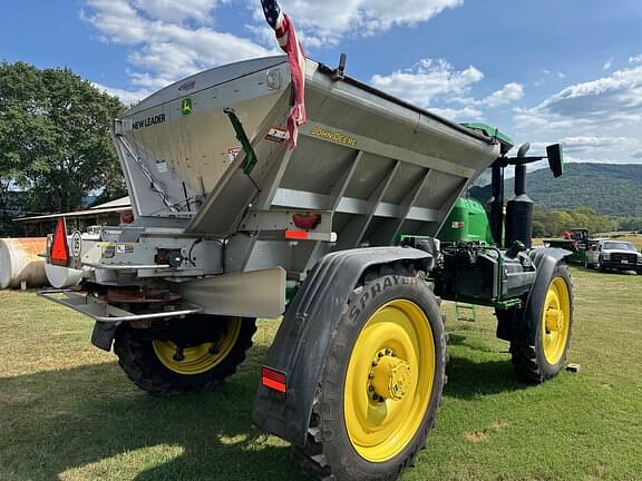 Image of John Deere 600R equipment image 4