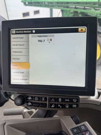 Image of John Deere 600R equipment image 4