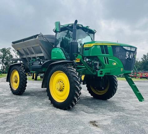 Image of John Deere 600R equipment image 2