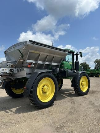 Image of John Deere 600R equipment image 3