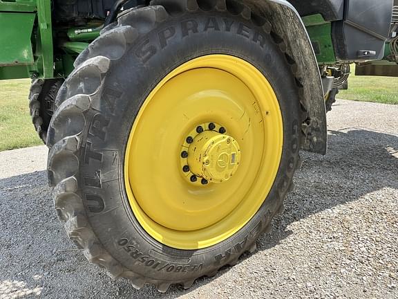 Image of John Deere 600R equipment image 3