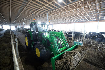 Main image John Deere 600R 7