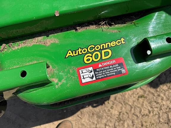 Image of John Deere 60D equipment image 2