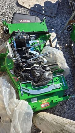 Image of John Deere 60D equipment image 4