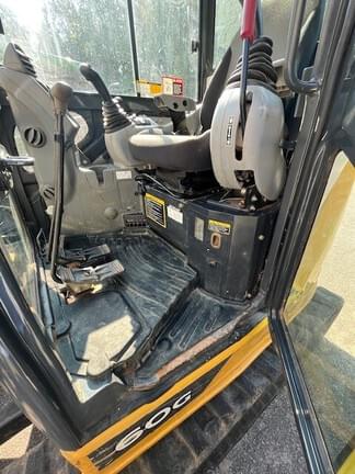 Image of John Deere 60G equipment image 3