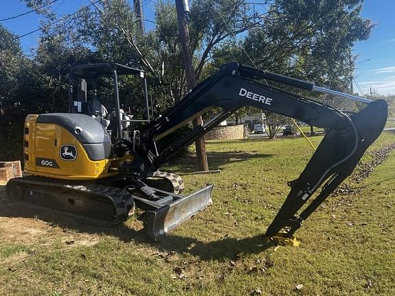 Image of John Deere 60G equipment image 4