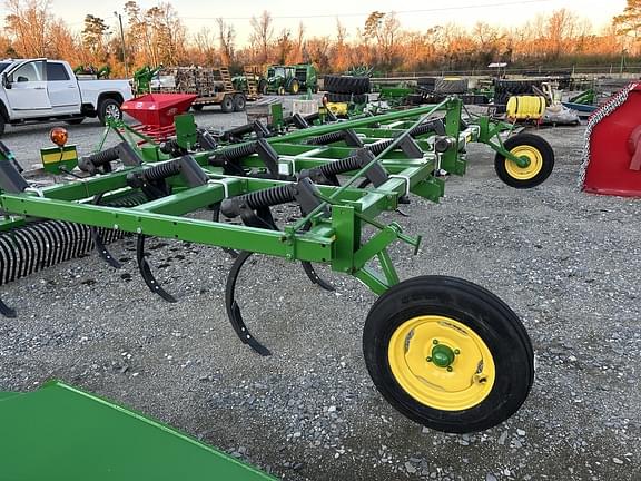 Image of John Deere 610 Primary image