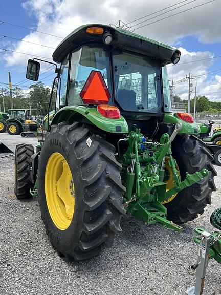 Image of John Deere 6105E equipment image 4