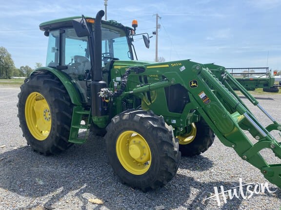 Main image John Deere 6105E