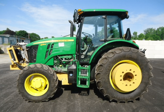 Image of John Deere 6105E equipment image 1