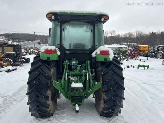 Image of John Deere 6105E equipment image 4