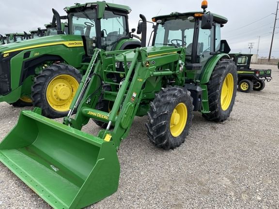 Main image John Deere 6105E