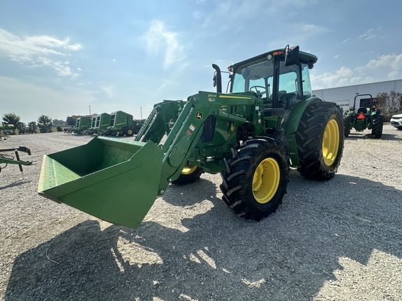 Main image John Deere 6105E