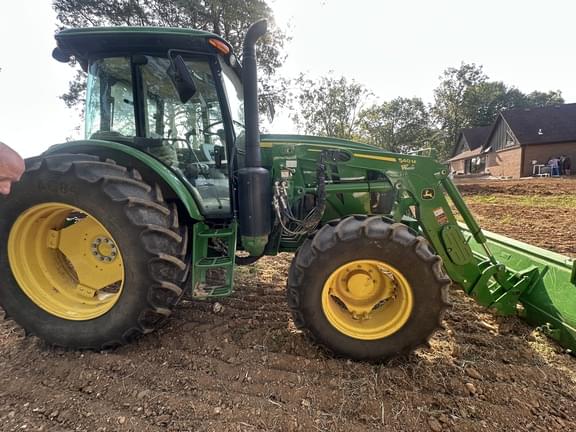 Image of John Deere 6105E equipment image 3