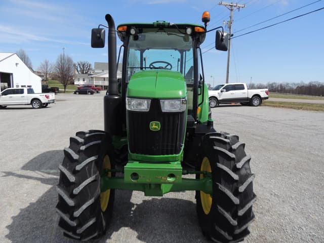 Image of John Deere 6105E equipment image 4