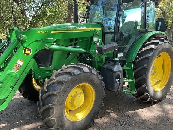 Image of John Deere 6105E equipment image 2