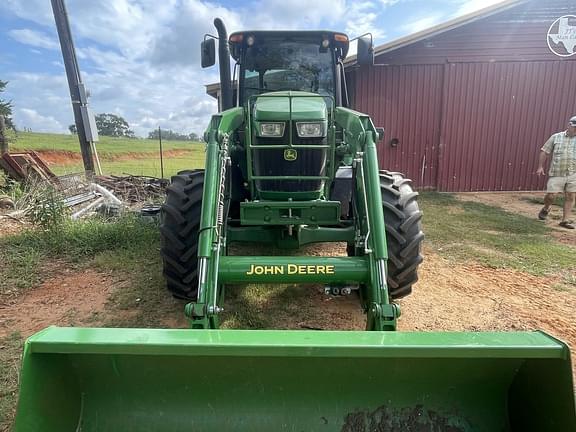 Image of John Deere 6105E equipment image 3
