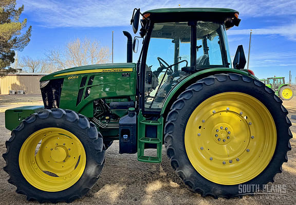 Image of John Deere 6105E equipment image 1