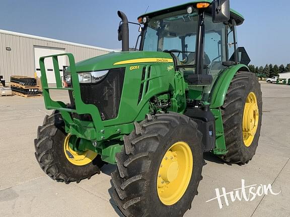 Image of John Deere 6105E equipment image 1