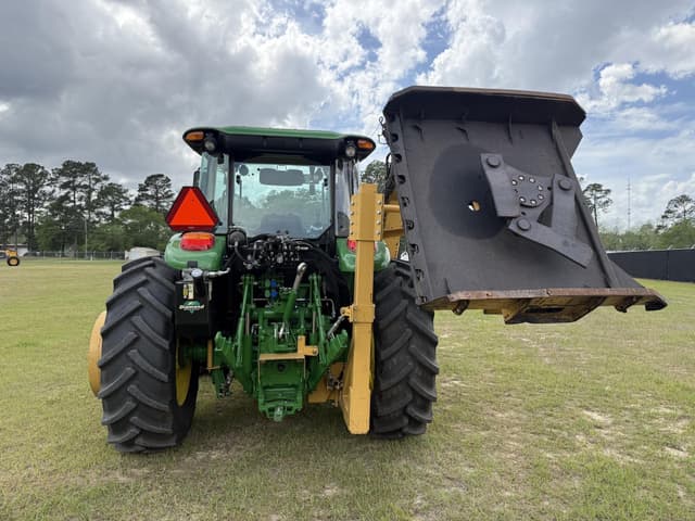 Image of John Deere 6105E equipment image 3