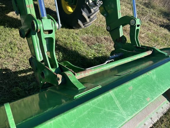 Image of John Deere 6105E equipment image 4
