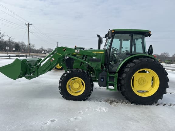 Image of John Deere 6105E equipment image 1