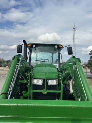 Image of John Deere 6105E equipment image 4