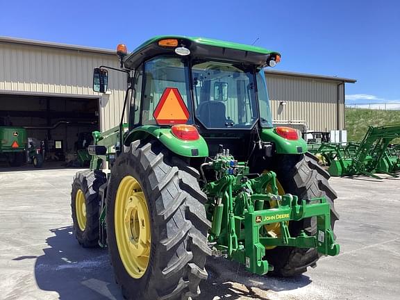 Image of John Deere 6105E equipment image 4