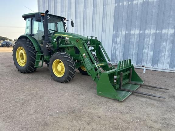 Image of John Deere 6105E equipment image 4