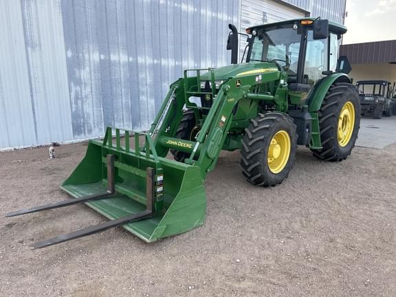 Image of John Deere 6105E equipment image 2