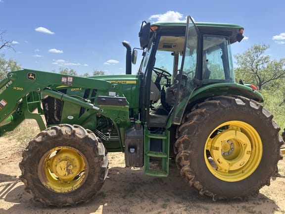 2022 John Deere 6105E Equipment Image0