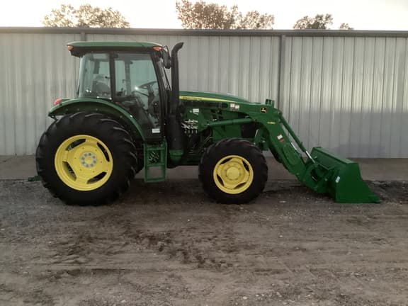 Image of John Deere 6105E equipment image 1
