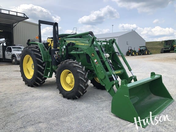 Main image John Deere 6105E